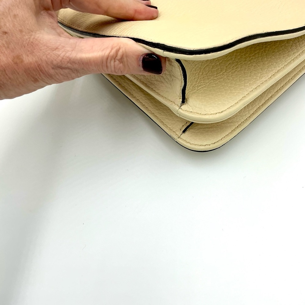 Gucci Cream Leather Shoulder Bag with Gold Hardware - Picture 9 of 10